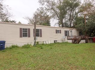 223 Catalpa Ave, Wewahitchka, FL 32465
