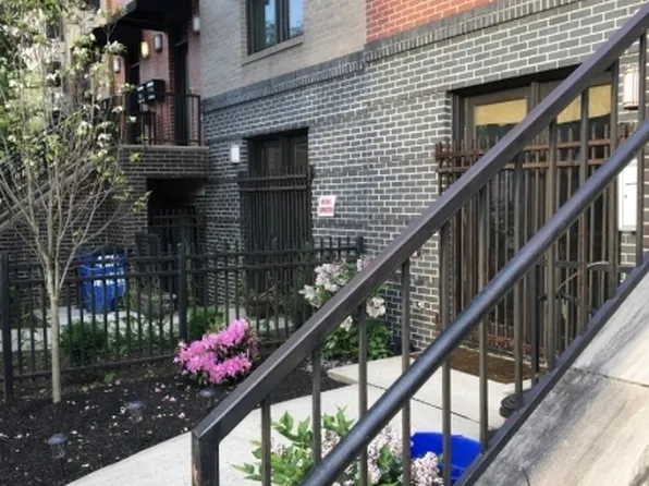 454 Washington St APT 3, Newark, NJ 07102