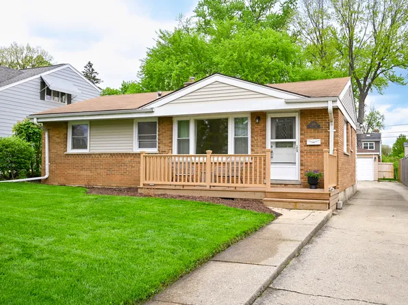 449 W Verret St, Elmhurst, IL 60126