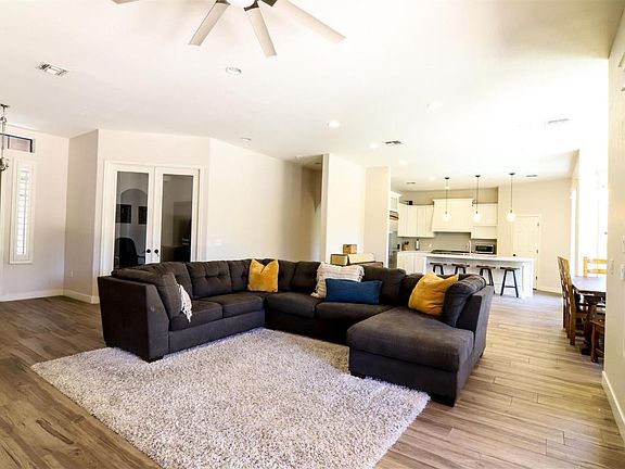 5th image of 895 N Los Gatos Ln