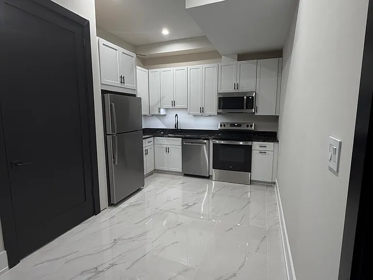 4313 Starr Jordan Dr — Photo 9