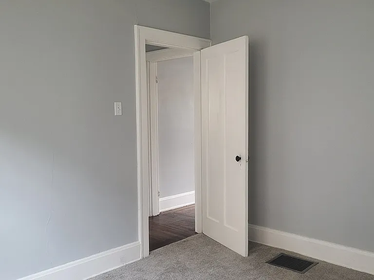 1418 Yarmouth Ave #1 — Photo 5