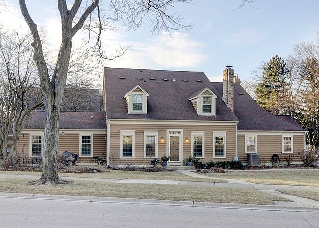 1st image of 2054 Creekside Dr