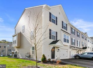 8155 Lenker Dr, Harrisburg, PA 17112