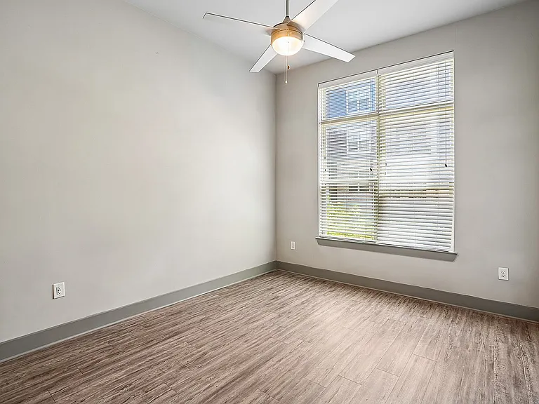 Lenox - Bedroom 2