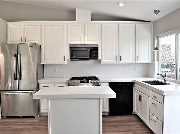 4th image of 1639 Oakhorne Dr