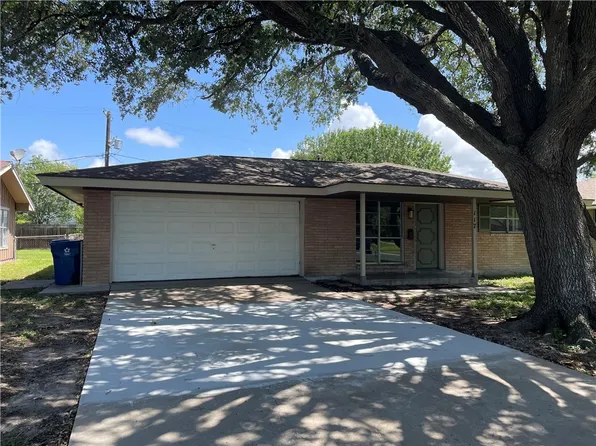 117 E Broadway St, Portland, TX 78374