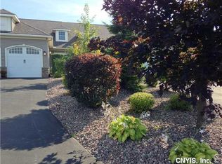 121 Star Gaze Cir, Fayetteville, NY 13066