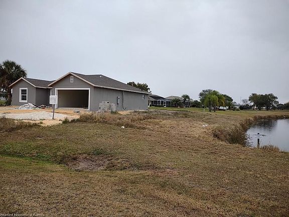 3rd image of 1309 Duane Palmer Blvd