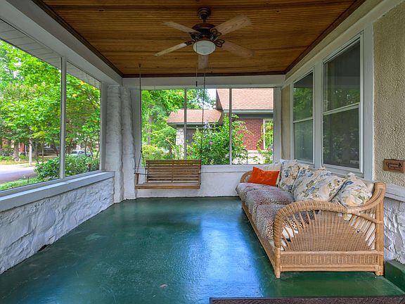 5th image of 668 N Idlewild St