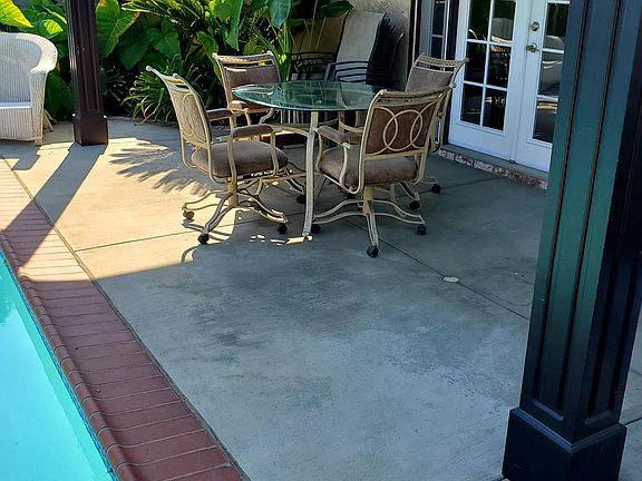 5th image of 9665 1/2 Vena Ave