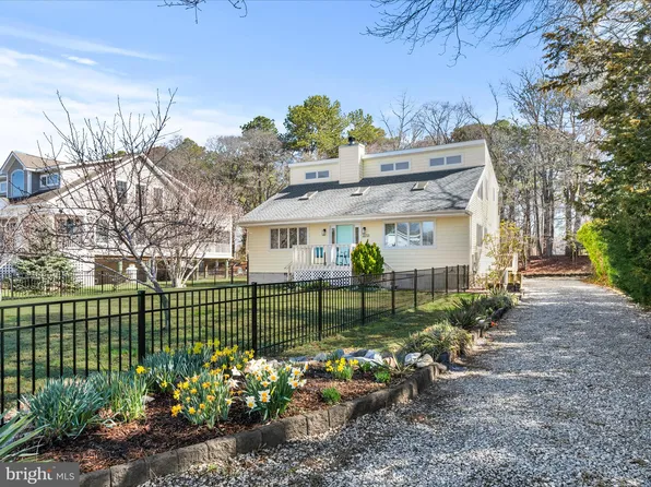 32721 E Riga Dr, Ocean View, DE 19970