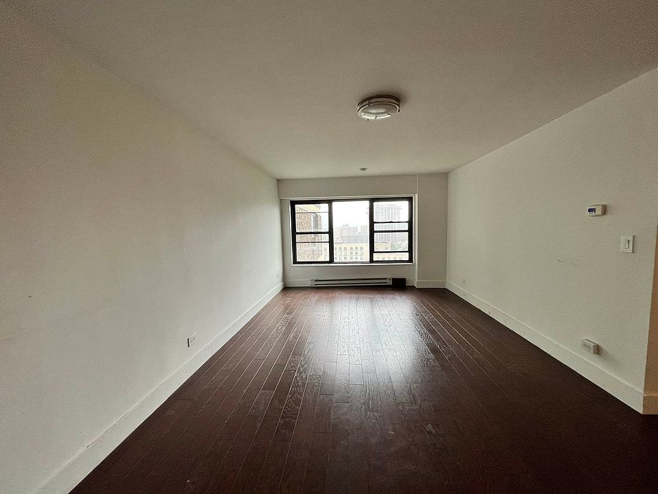 2nd image of 273 W 131st St APT 3g