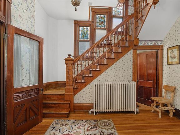 5th image of 2521 Lafayette St