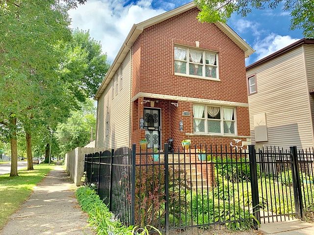 1st image of 7658 S Greenwood Ave