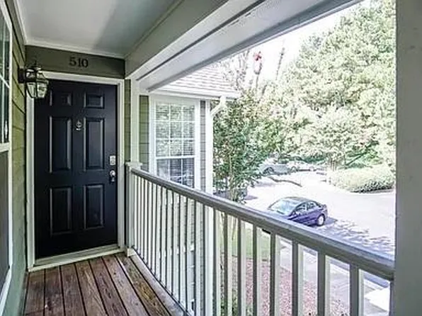 510 Berkeley Woods Dr, Duluth, GA 30096