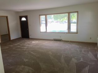 134 Robinson Dr, Morris, IL 60450