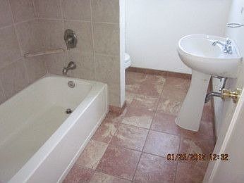 2nd image of 221 Del Mar Ave
