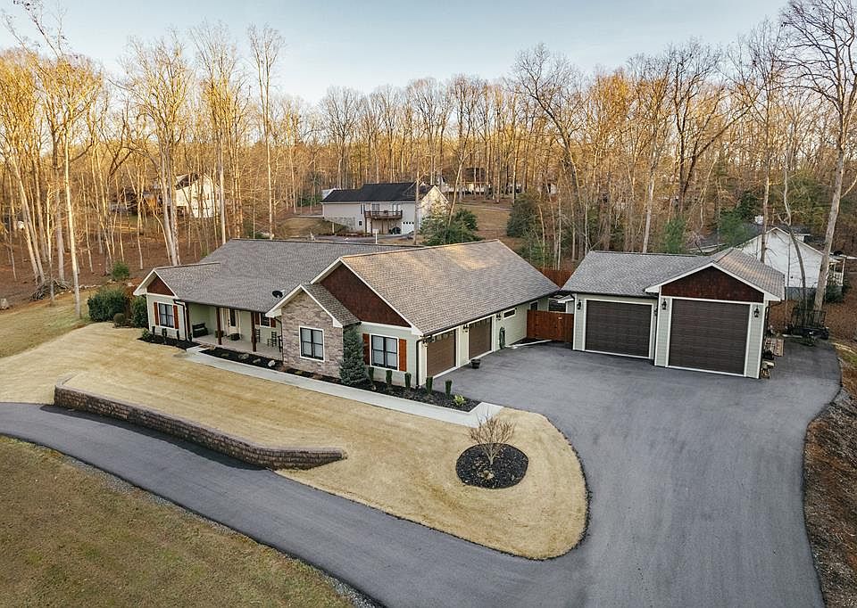 1st image of 52 Ivy Ridge Ct