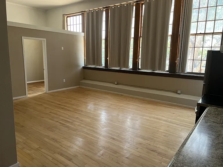 411 Clayton St #13 — Photo 2