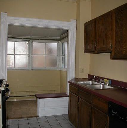 3rd image of 1654 Humboldt St #3