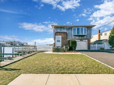 28 Neptune Place, Massapequa, NY, 11758