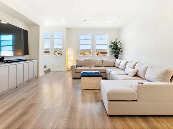 27121 Valley Oak Pl, Valencia, CA 91381