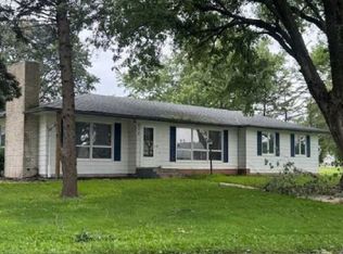 530 1st St, Fountain, MN 55935