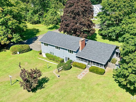 4th image of 531 Blacks Road