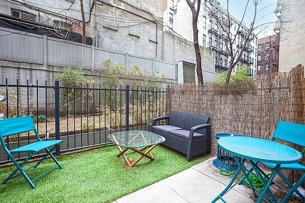 Rented by Park River | media 9