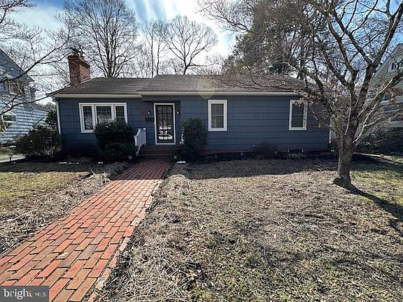 2nd image of 426 Pinehurst Ave
