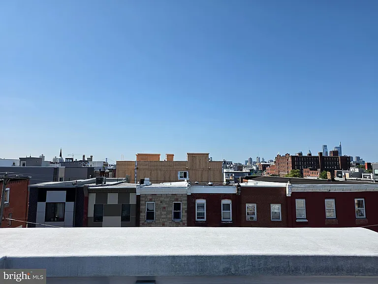 417 W Berks St #2 — Photo 2