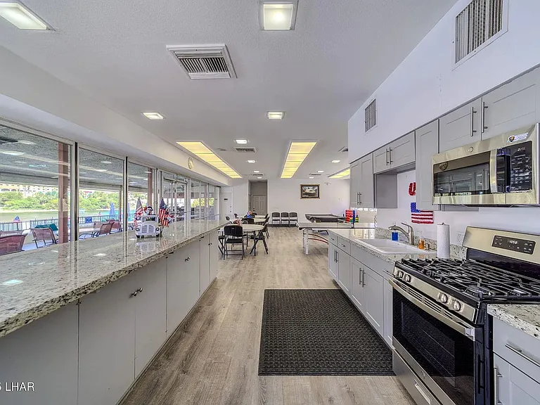 441 Moser Ave #C2 — Photo 19