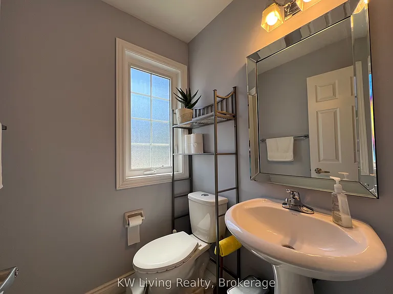 2055 Hadfield Ct — Photo 8
