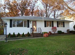 88 Greencliff Dr, Bedford, OH 44146