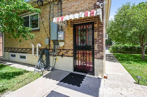 4885 Stuart St #BASEMENT Photo 1