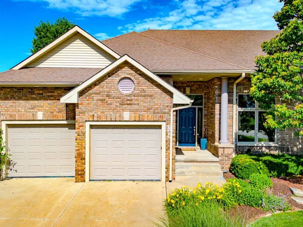 769 Glen Oaks Ter, West Des Moines, IA 50266