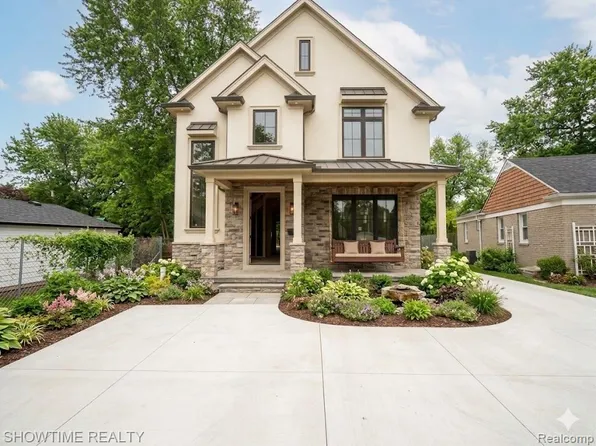 1623 Taunton Rd, Birmingham, MI 48009