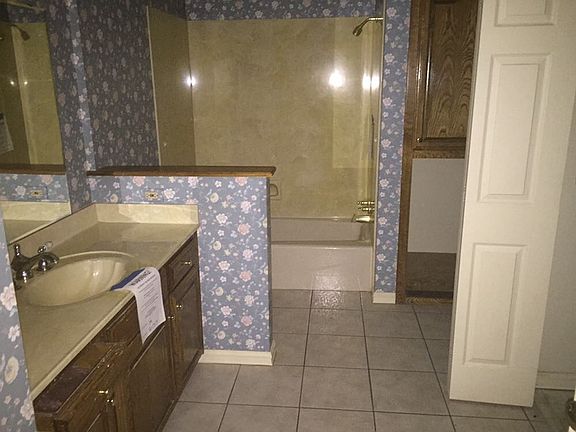 5th image of 1011 N 14th St