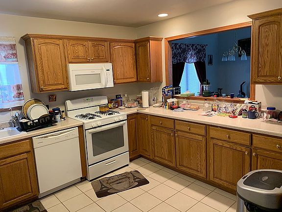 5th image of 330 N Clifton Ave