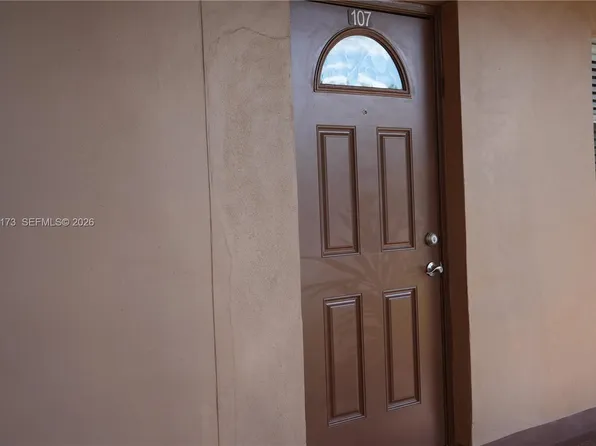 9900 Sunrise Lakes Blvd APT 107, Sunrise, FL 33322