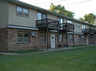 422 12th Ave APT 2, Gilbertville, IA 50634