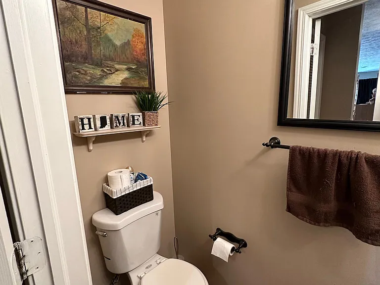 8015 Seabrook Dr — Photo 14