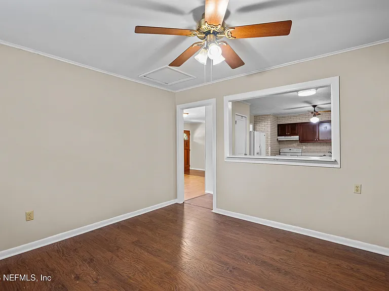 253 Cowry Rd — Photo 12