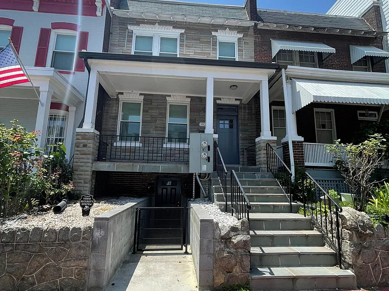 1022 4th St NE #BASEMENT — Photo 2