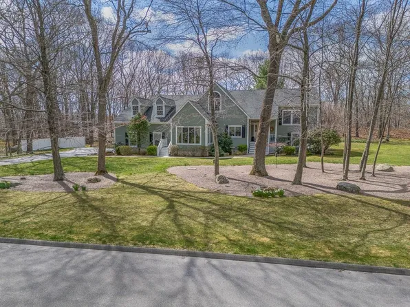 9 Lancaster Rd, Westerly, RI 02891