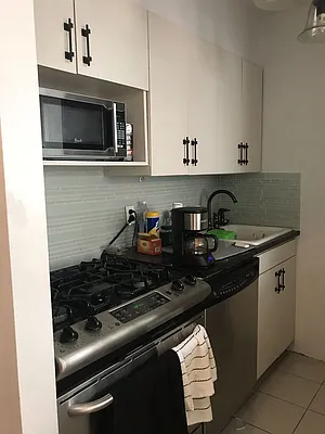 Rented by R New York | media 28