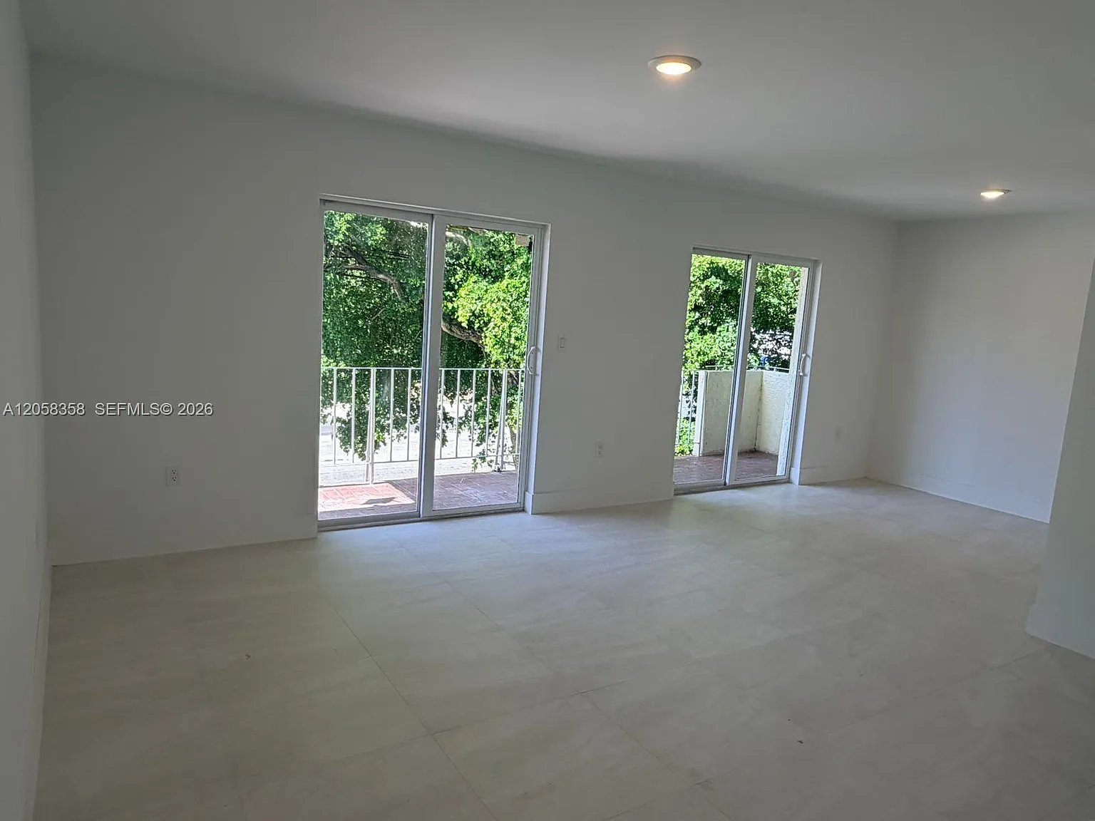 Brickell Riverview — Photo 2