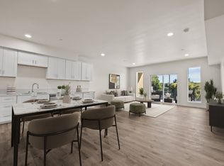 13853 Victory Blvd #304, Van Nuys, CA 91401