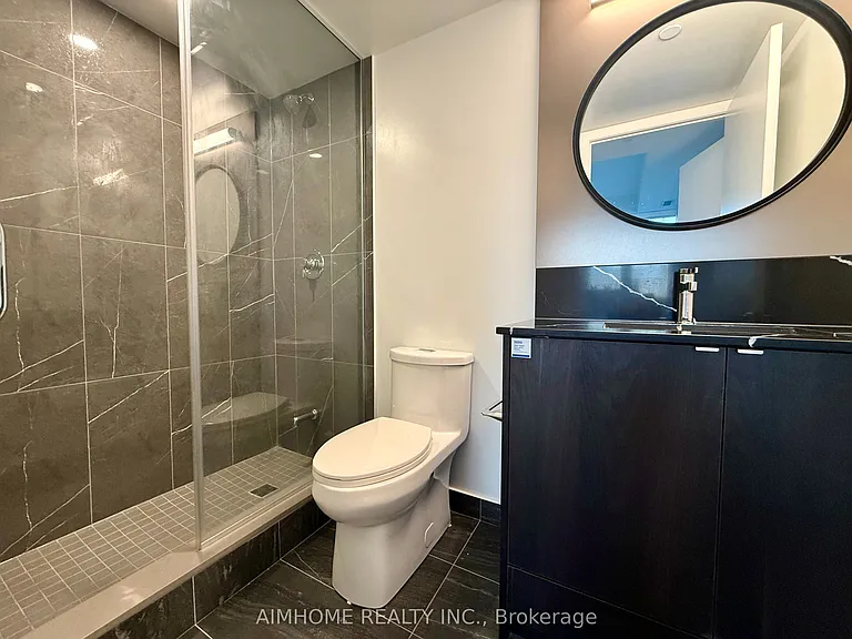 771 Yonge St #1706 — Photo 6